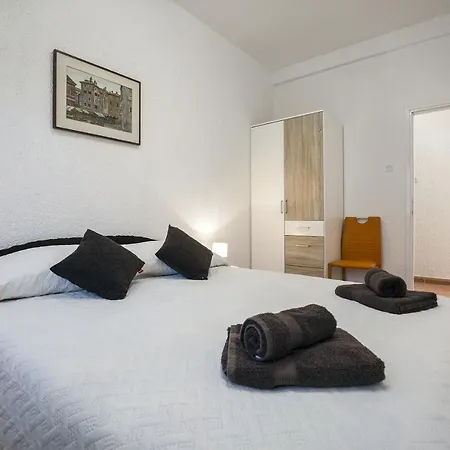 Karmelo Davorka Apartment Rovinj