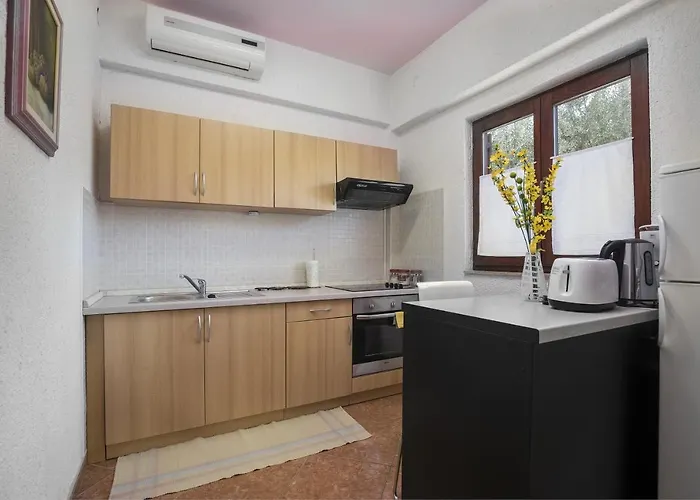 Karmelo Davorka Rovinj